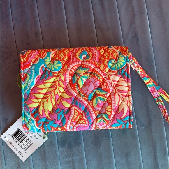 Vera Bradley turn lock wristlet - Picture 3 of 4